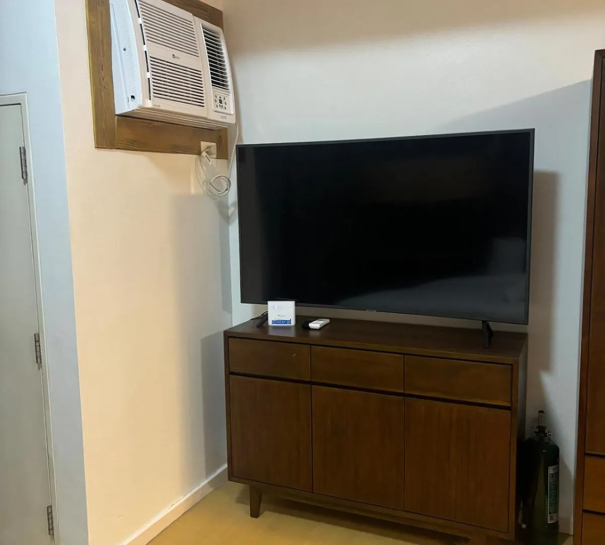 Cozy Studio Unit In Avant Bg Manila
