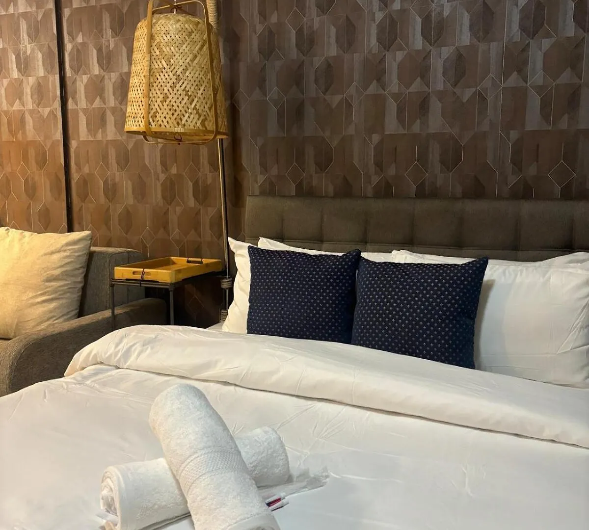 Cozy Studio Unit In Avant Bg Manila Apartment